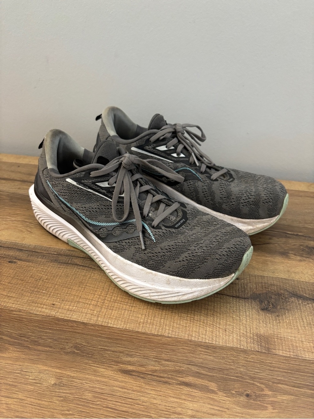 Saucony Echelon 9 Athletic Running Shoes Charcoal Ice Women’s